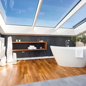 Aparthotel Privilege Suites